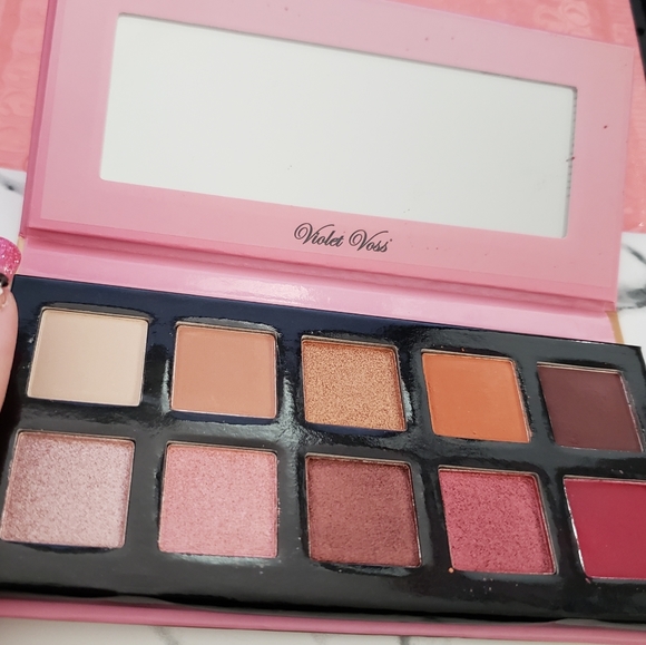 VIOLET VOSS Fun Sized Mini Eyeshadow Palette-COLOR - Picture 1 of 4